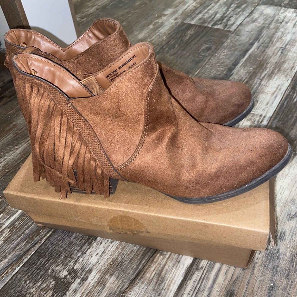 Brown fringe bootie